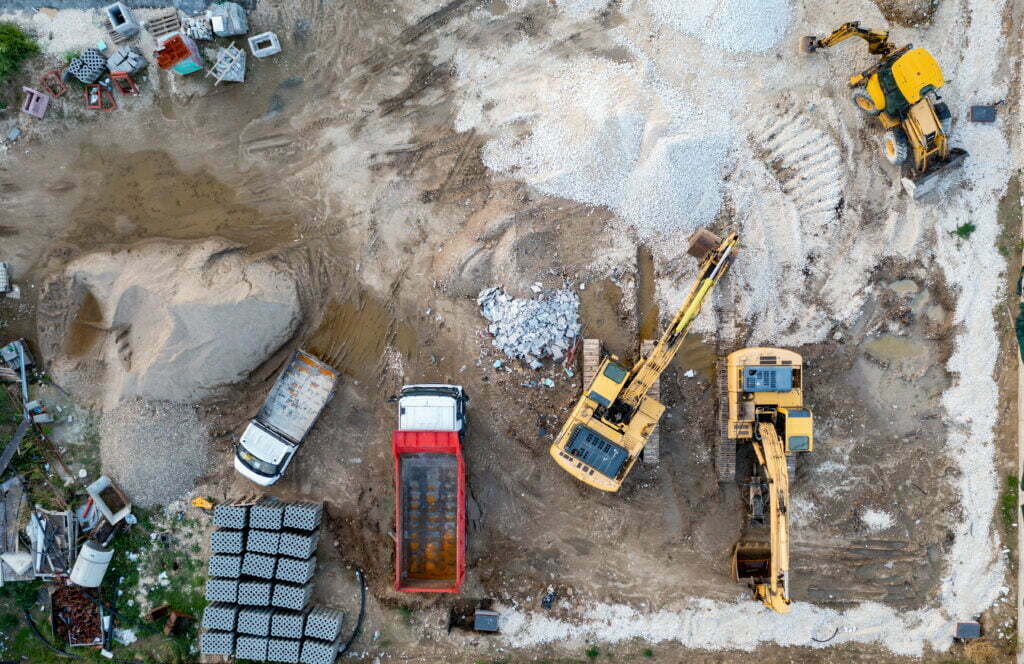 The Danger of Working Near Water with Heavy Equipment 1 The Danger of Working Near Water with Heavy Equipment